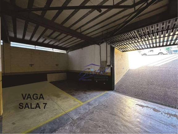 Imagem Sala Comercial à Venda ou Locação, 31 m² em Granja Viana - Cotia Imagem Sala Comercial à Venda ou Locação, 31 m² em Granja Viana - Cotia