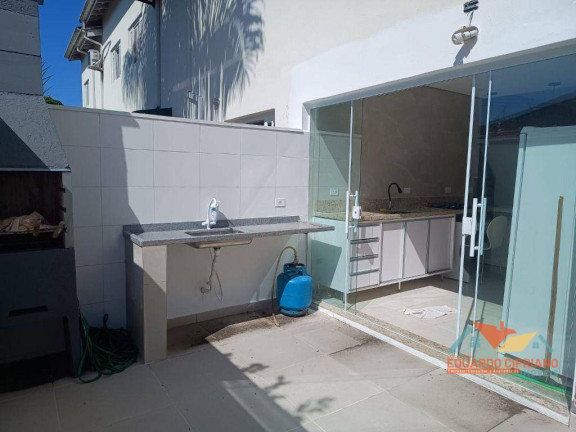 Imagem Casa de Vila com 2 Quartos à Venda, 96 m² em Cidade Jardim - Caraguatatuba