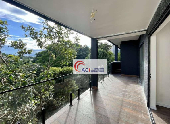 Imagem Casa com 4 Quartos à Venda, 400 m² em Granja Viana - Carapicuíba Imagem Casa com 4 Quartos à Venda, 400 m² em Granja Viana - Carapicuíba