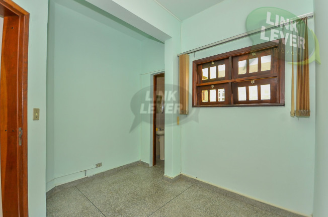 Imagem Casa com 4 Quartos à Venda, 457 m² em Bacacheri - Curitiba