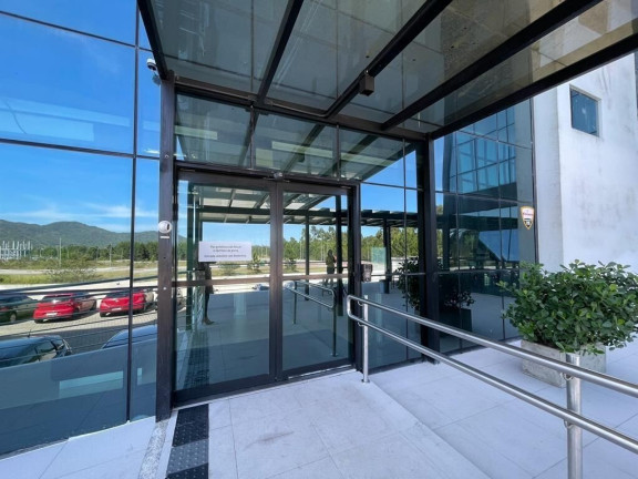 Imagem Sala Comercial à Venda, 160 m² em Cachoeira Do Bom Jesus - Florianópolis