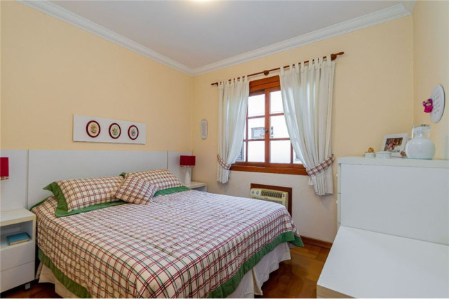 Imagem Apartamento com 3 Quartos à Venda, 150 m² em Jardim Planalto - Porto Alegre Imagem Apartamento com 3 Quartos à Venda, 150 m² em Jardim Planalto - Porto Alegre