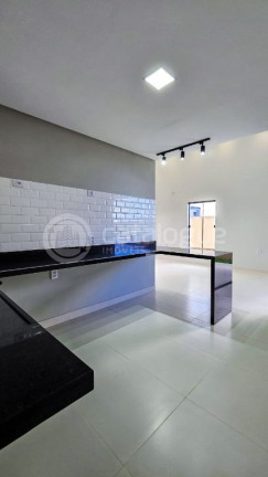 Imagem Casa com 3 Quartos à Venda, 200 m² em Cajupiranga - Parnamirim