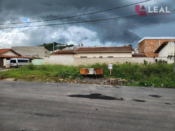 Imagem Terreno à Venda, 281 m² em São Pedro - Pouso Alegre Imagem Terreno à Venda, 281 m² em São Pedro - Pouso Alegre