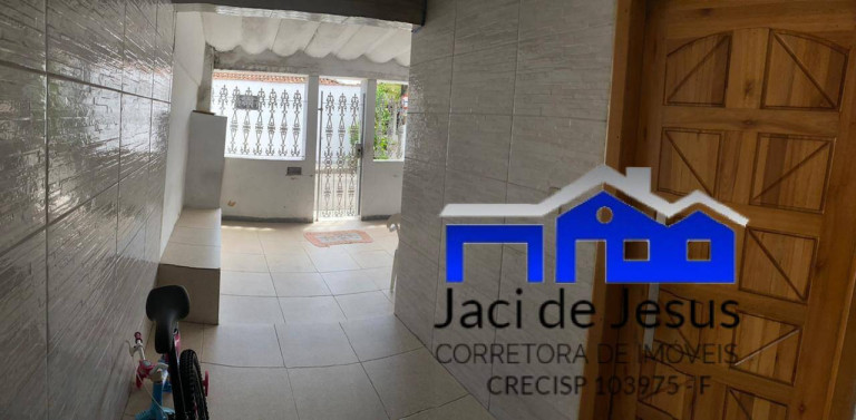 Imagem Casa com 3 Quartos à Venda, 115 m² em Castelo - Santos