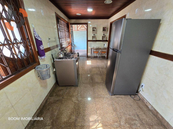 Imagem Casa com 4 Quartos à Venda, 243 m² em Caonze - Nova Iguaçu