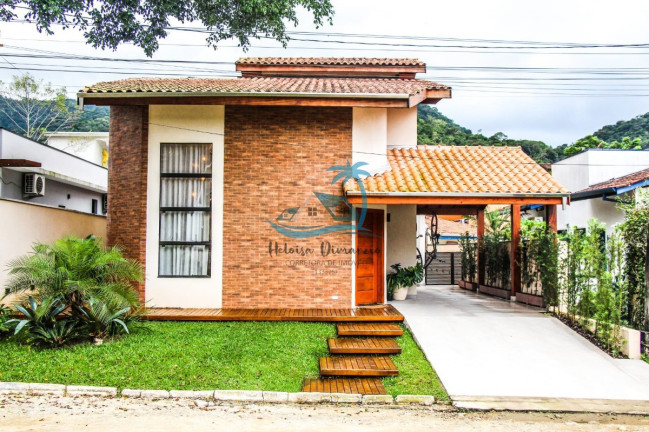 Imagem Casa de Condomínio com 3 Quartos à Venda, 180 m² em Horto Florestal - Ubatuba