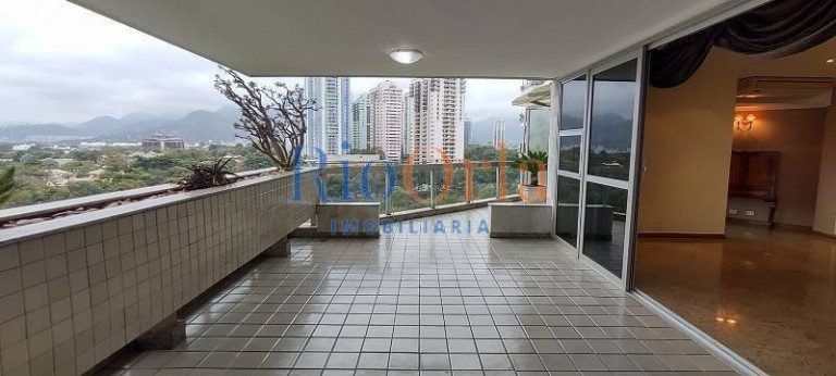 Apartamento com 3 Quartos à Venda, 221 m² em Barra Da Tijuca - Rio De Janeiro