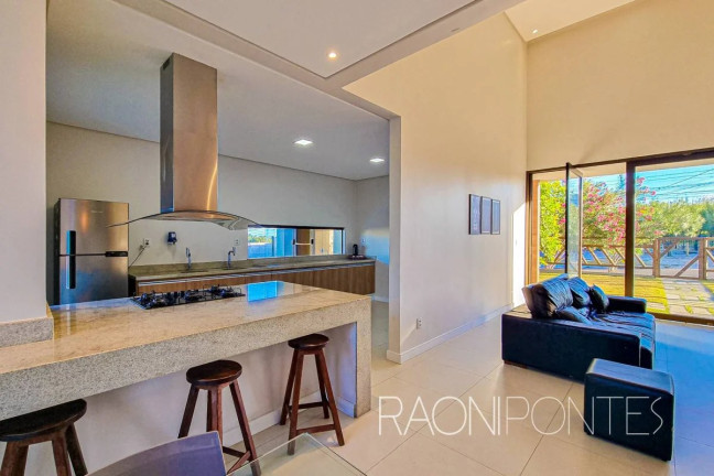 Imagem Casa com 3 Quartos à Venda, 297 m² em Barra Do Jacuípe - Camaçari Imagem Casa com 3 Quartos à Venda, 297 m² em Barra Do Jacuípe - Camaçari