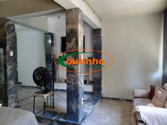 Imagem Casa com 6 Quartos à Venda, 356 m² em Grajaú - Rio De Janeiro Imagem Casa com 6 Quartos à Venda, 356 m² em Grajaú - Rio De Janeiro