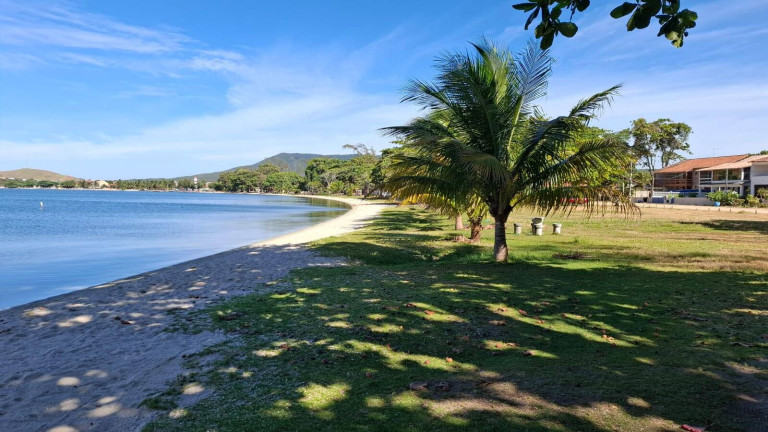 Imagem Casa com 3 Quartos à Venda, 635 m² em Balneario São Pedro - São Pedro Da Aldeia Imagem Casa com 3 Quartos à Venda, 635 m² em Balneario São Pedro - São Pedro Da Aldeia