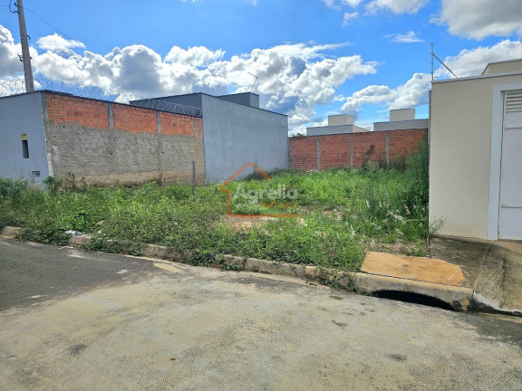 Imagem Terreno à Venda, 200 m² em Jardim Sakaida - Mogi Guaçu Imagem Terreno à Venda, 200 m² em Jardim Sakaida - Mogi Guaçu