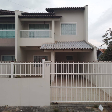 Imagem Casa com 3 Quartos à Venda, em Tabuleiro - Barra Velha Imagem Casa com 3 Quartos à Venda, em Tabuleiro - Barra Velha