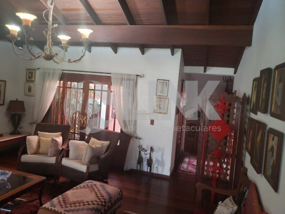 Casa com 4 Quartos à Venda, 236 m² em Agronomia - Porto Alegre