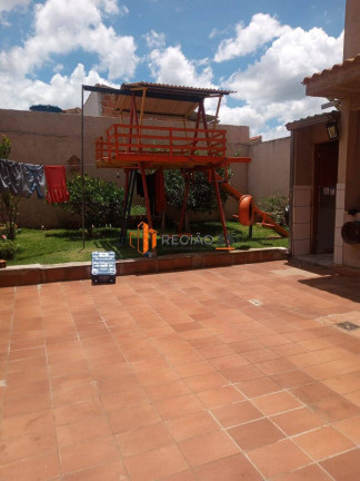 Imagem Casa com 3 Quartos à Venda, 173 m² em Conjunto Habitacional Pedro Afonso Junqueira - Poços De Caldas Imagem Casa com 3 Quartos à Venda, 173 m² em Conjunto Habitacional Pedro Afonso Junqueira - Poços De Caldas