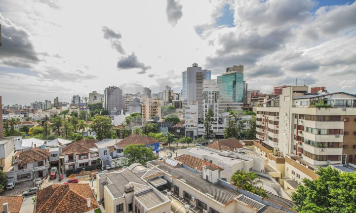 Imagem Imóvel com 4 Quartos à Venda, 335 m² em Moinhos De Vento - Porto Alegre