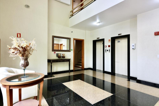 Imagem Apartamento com 3 Quartos à Venda, 148 m² em Petrópolis - Porto Alegre Imagem Apartamento com 3 Quartos à Venda, 148 m² em Petrópolis - Porto Alegre