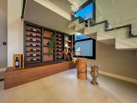 Imagem Casa com 3 Quartos à Venda, 254 m² em Rio Vermelho - Florianópolis Imagem Casa com 3 Quartos à Venda, 254 m² em Rio Vermelho - Florianópolis