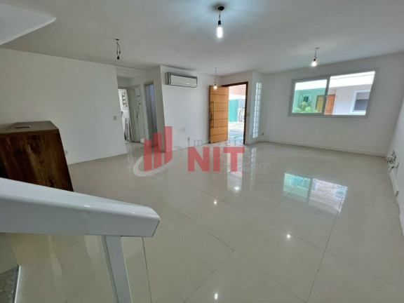 Imagem Casa de Condomínio com 4 Quartos à Venda, 160 m² em São Francisco - Niterói Imagem Casa de Condomínio com 4 Quartos à Venda, 160 m² em São Francisco - Niterói