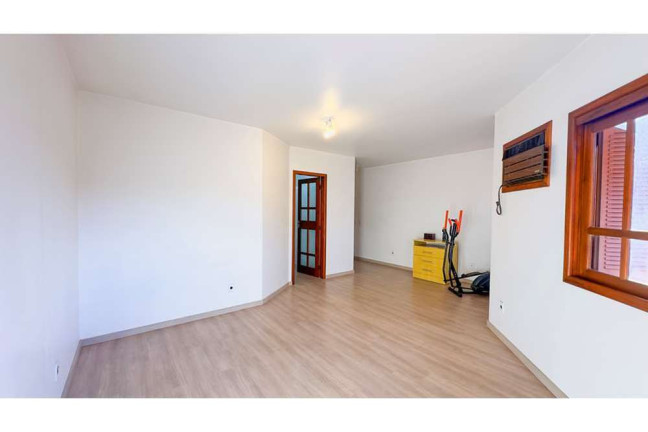 Imagem Casa com 4 Quartos à Venda, 307 m² em Partenon - Porto Alegre Imagem Casa com 4 Quartos à Venda, 307 m² em Partenon - Porto Alegre