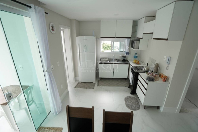 Imagem Apartamento com 2 Quartos à Venda, 135 m² em Meia Praia - Itapema