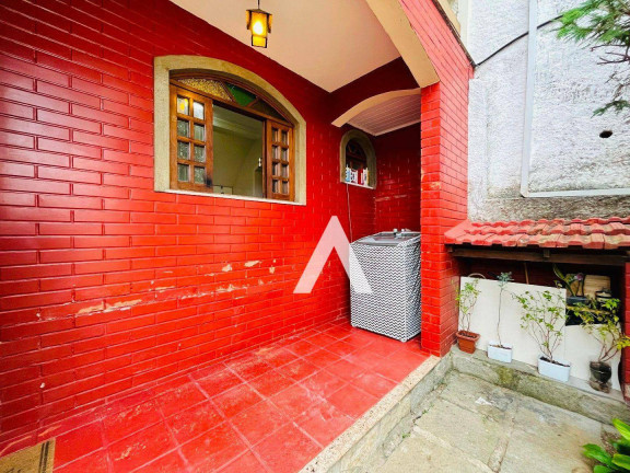 Imagem Casa com 1 Quarto à Venda, 61 m² em Vale Do Paraíso - Teresópolis Imagem Casa com 1 Quarto à Venda, 61 m² em Vale Do Paraíso - Teresópolis