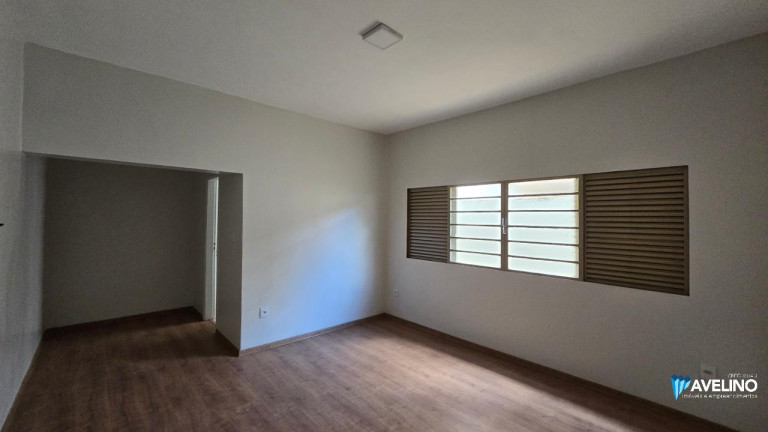 Imagem Casa com 2 Quartos à Venda, 180 m² em Vila Progresso - Dourados