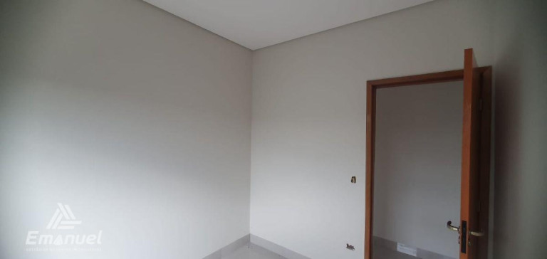 Imagem Casa com 2 Quartos à Venda, 140 m² em Santo Antônio - Campo Grande Imagem Casa com 2 Quartos à Venda, 140 m² em Santo Antônio - Campo Grande