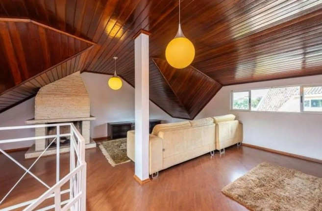Imagem Casa com 3 Quartos à Venda, 140 m² em Boqueirão - Curitiba Imagem Casa com 3 Quartos à Venda, 140 m² em Boqueirão - Curitiba