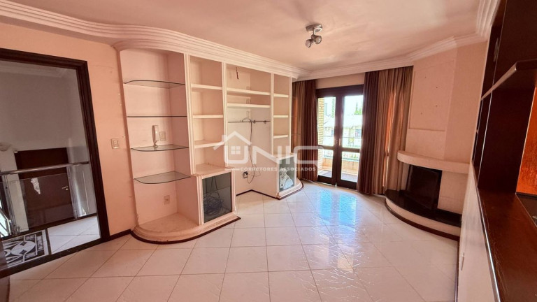 Imagem Casa com 6 Quartos à Venda, 377 m² em Pinheiros - Pato Branco Imagem Casa com 6 Quartos à Venda, 377 m² em Pinheiros - Pato Branco