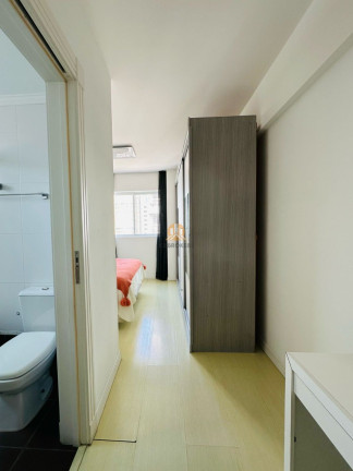 Imagem Imóvel com 3 Quartos à Venda, 121 m² em Centro - Balneário Camboriú Imagem Imóvel com 3 Quartos à Venda, 121 m² em Centro - Balneário Camboriú