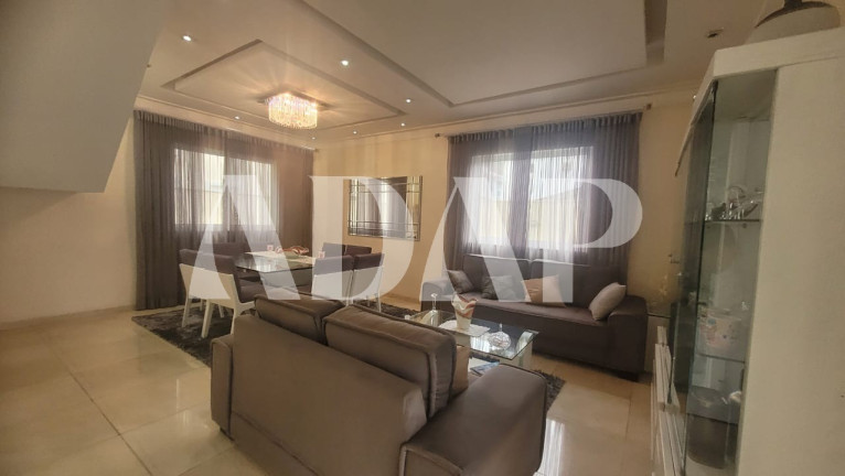 Imagem Casa com 3 Quartos à Venda, 273 m² em Vargem Pequena - Rio De Janeiro