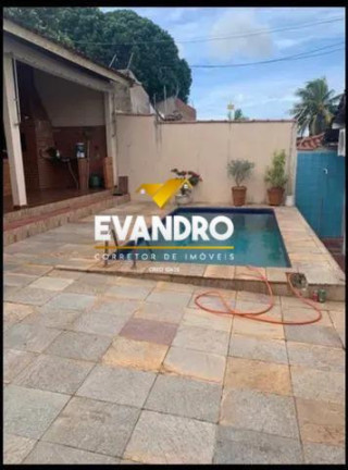 Casa com 3 Quartos à Venda, 210 m² em Santa Cruz - Cuiabá