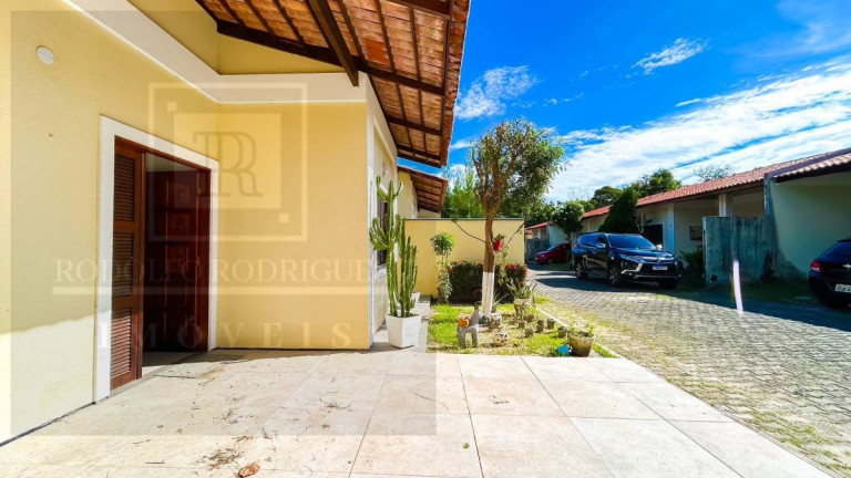 Imagem Casa de Condomínio com 3 Quartos à Venda, 83 m² em Lagoa Redonda - Fortaleza