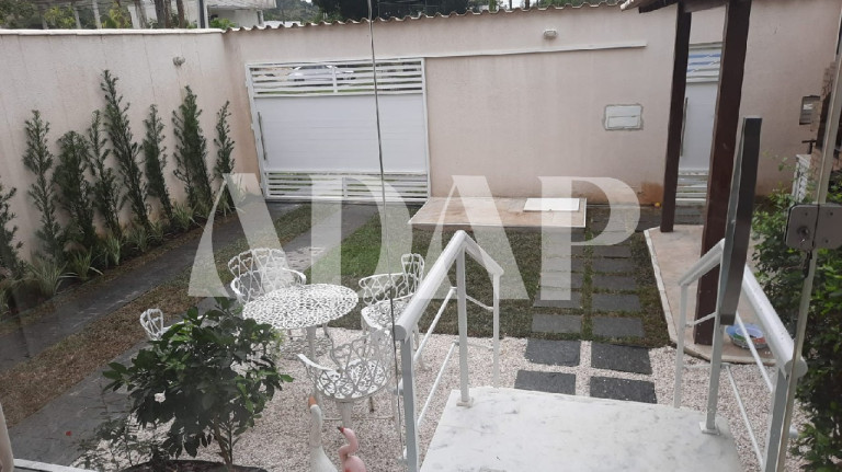 Imagem Casa com 4 Quartos à Venda, 212 m² em Vargem Grande - Rio De Janeiro