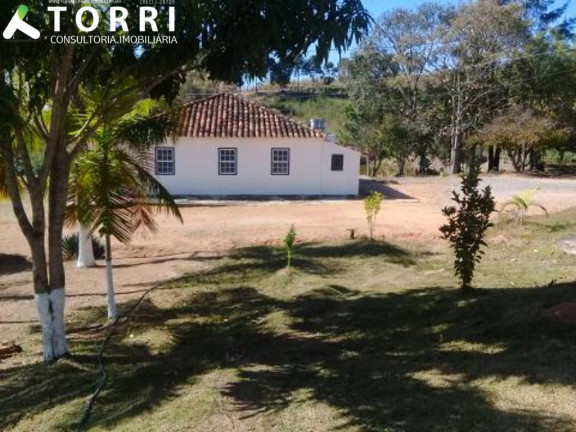 Imagem Imóvel com 4 Quartos à Venda, 200 m² em Centro - Piedade Imagem Imóvel com 4 Quartos à Venda, 200 m² em Centro - Piedade