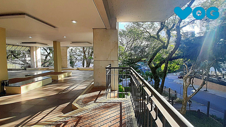Imagem Imóvel com 3 Quartos à Venda, 257 m² em Petrópolis - Porto Alegre