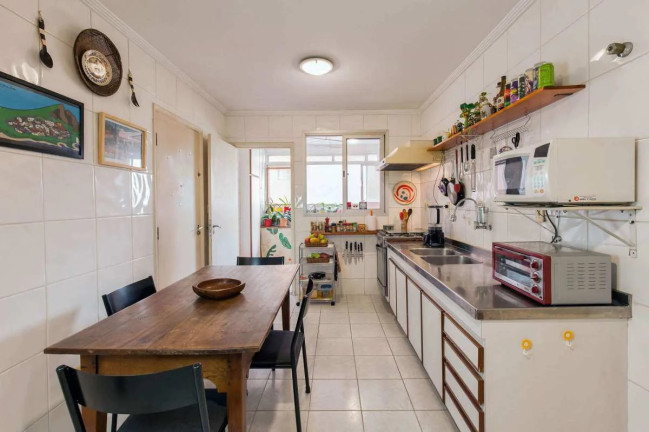 Apartamento com 3 Quartos à Venda, 160 m²