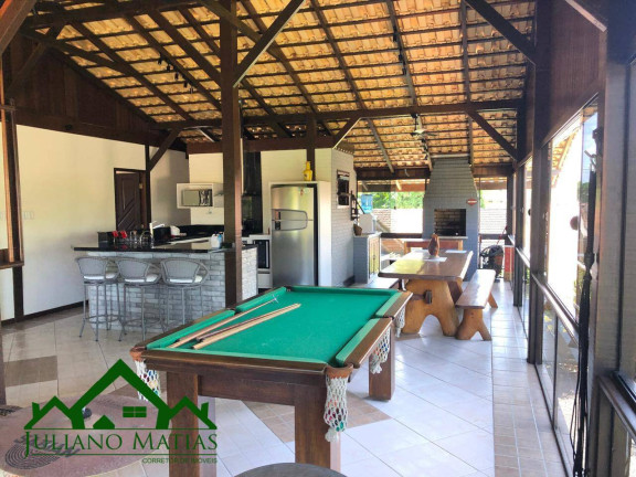 Imagem Sobrado com 4 Quartos à Venda, 240 m² em Costeira - Balneário Barra Do Sul Imagem Sobrado com 4 Quartos à Venda, 240 m² em Costeira - Balneário Barra Do Sul