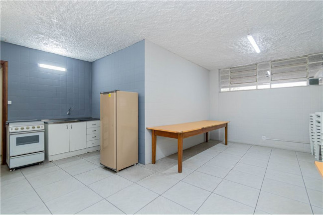 Imagem Imóvel com 3 Quartos à Venda, em Santa Cecília - Porto Alegre Imagem Imóvel com 3 Quartos à Venda, em Santa Cecília - Porto Alegre