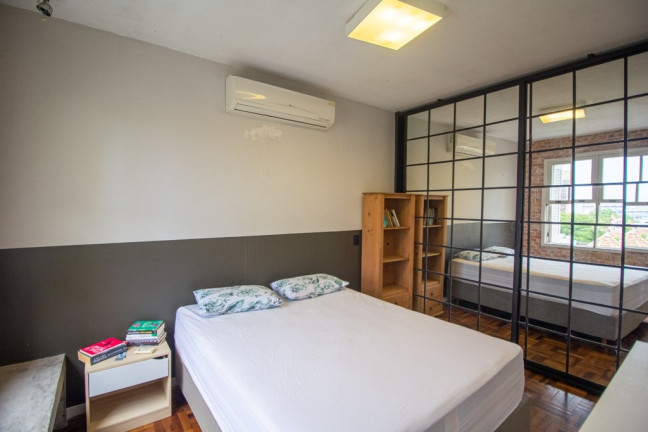 Imagem Imóvel com 1 Quarto à Venda, em Centro Histórico - Porto Alegre Imagem Imóvel com 1 Quarto à Venda, em Centro Histórico - Porto Alegre