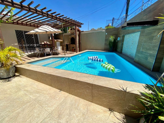 Imagem Casa com 3 Quartos à Venda, 200 m² em Papicu - Fortaleza Imagem Casa com 3 Quartos à Venda, 200 m² em Papicu - Fortaleza