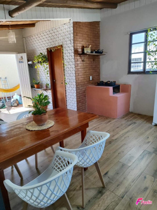 Imagem Casa com 4 Quartos à Venda, 200 m² em São João Do Rio Vermelho - Florianópolis Imagem Casa com 4 Quartos à Venda, 200 m² em São João Do Rio Vermelho - Florianópolis