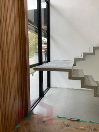 Imagem Imóvel com 3 Quartos à Venda, 295 m²