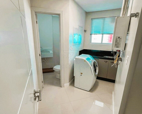 Imagem Apartamento com 4 Quartos à Venda, 147 m² em Centro - Balneário Camboriú Imagem Apartamento com 4 Quartos à Venda, 147 m² em Centro - Balneário Camboriú