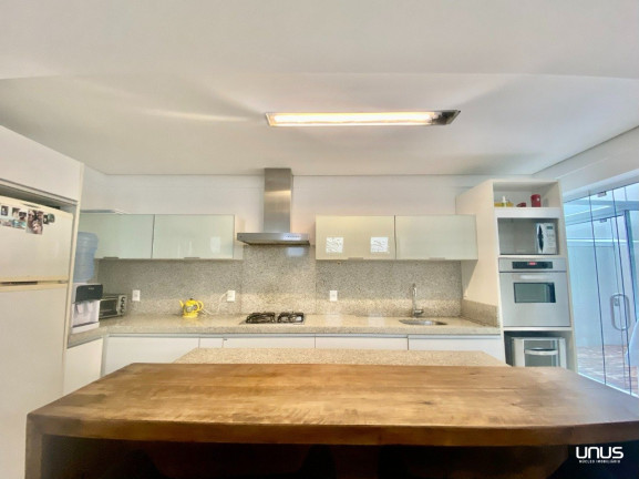 Imagem Casa com 3 Quartos à Venda, 512 m² em Itaguaçu - Florianópolis