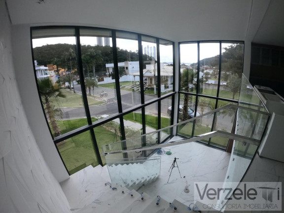 Imagem Casa com 4 Quartos à Venda, 530 m² em Barra - Balneário Camboriú