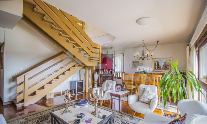 Imóvel com 4 Quartos à Venda, 335 m² em Moinhos De Vento - Porto Alegre