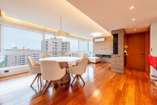 Imagem Apartamento com 3 Quartos à Venda, 112 m² em Petrópolis - Porto Alegre Imagem Apartamento com 3 Quartos à Venda, 112 m² em Petrópolis - Porto Alegre
