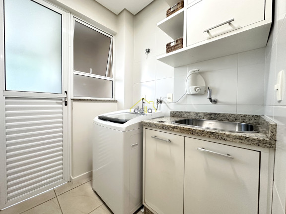 Imagem Imóvel com 3 Quartos à Venda, 95 m² em Saguaçu - Joinville Imagem Imóvel com 3 Quartos à Venda, 95 m² em Saguaçu - Joinville